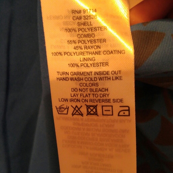 Armani Exchange Triangle Skirt - Picture 8 of 8